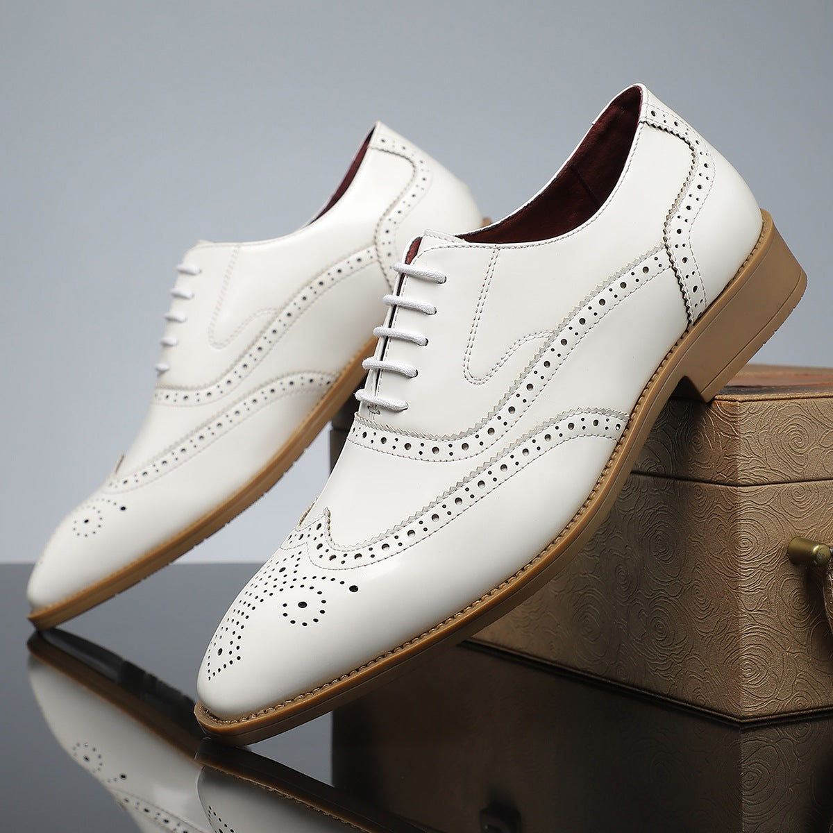 Men's Wingtip Brogues | Lace-Up
