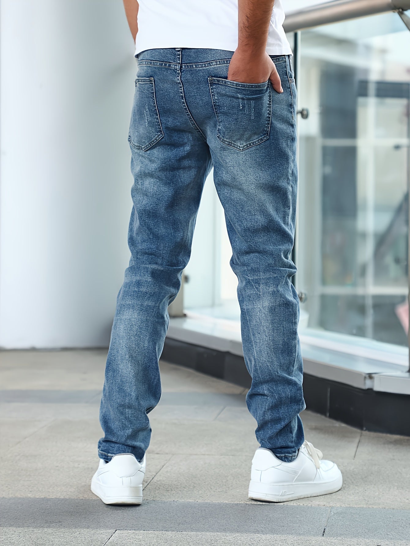 Men's Tapered Jeans | Slim Fit